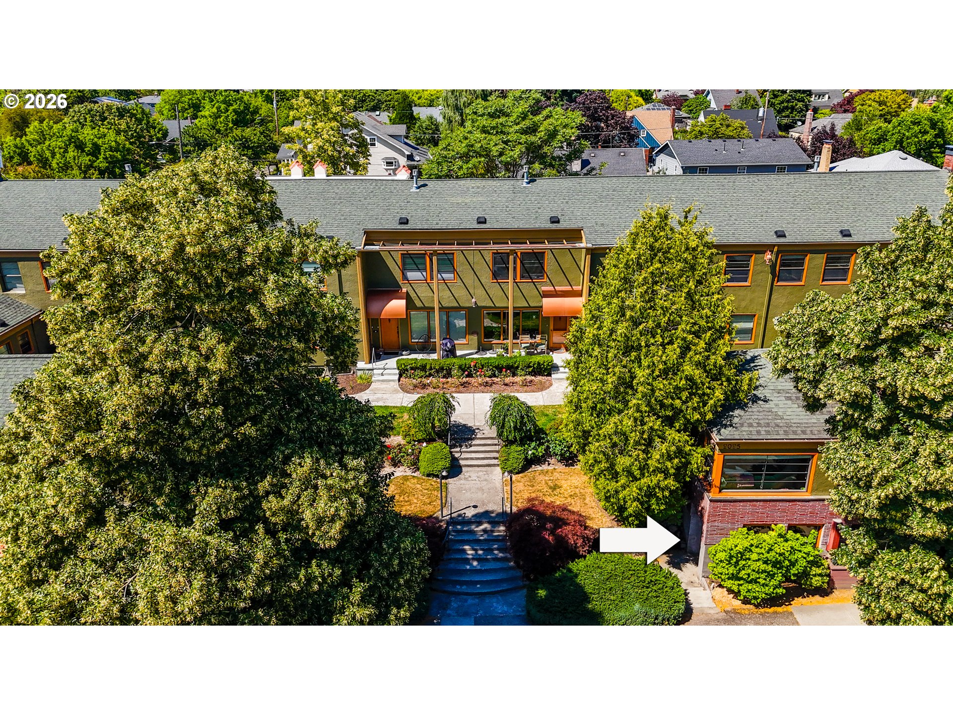 Photo 1 of 22 — 2025 SE CARUTHERS ST 24, Portland, OR 97214