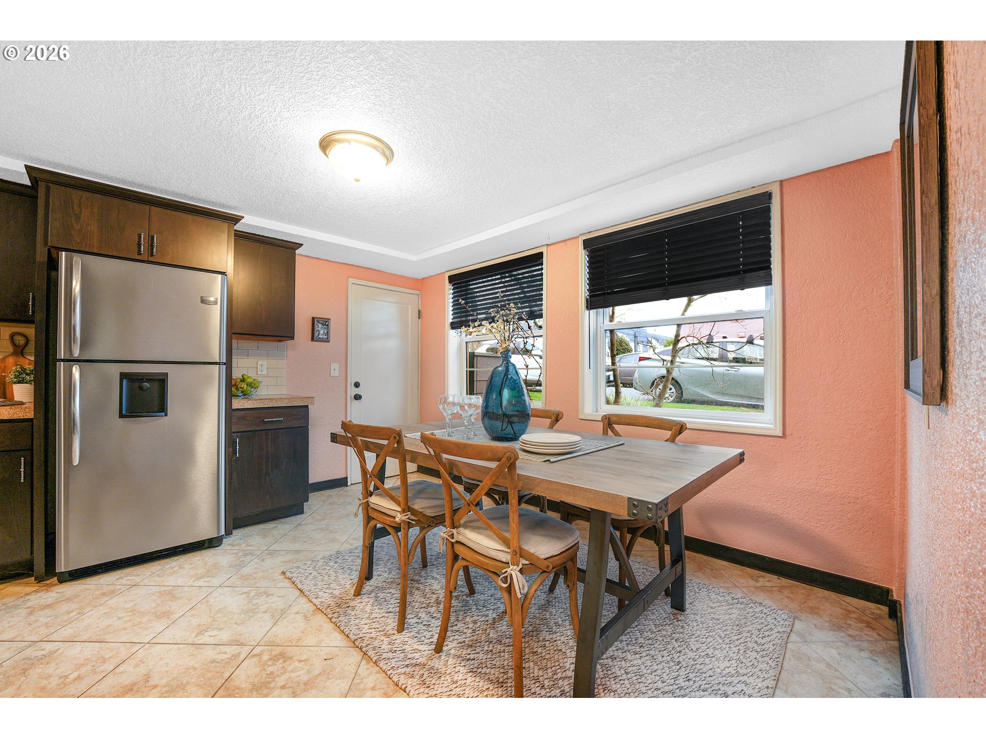 2025 SE CARUTHERS ST 24