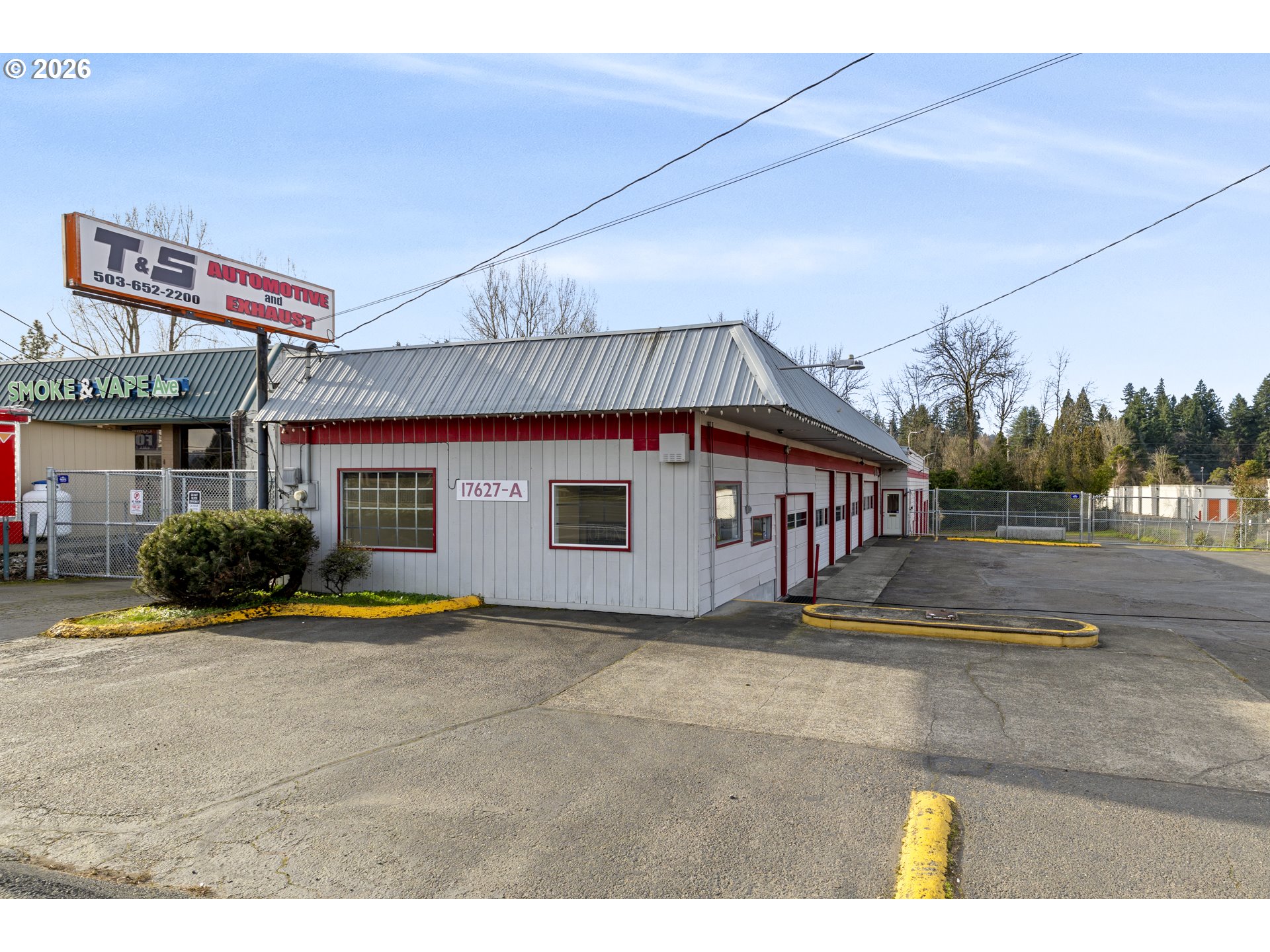 17627 SE MCLOUGHLIN BLVD