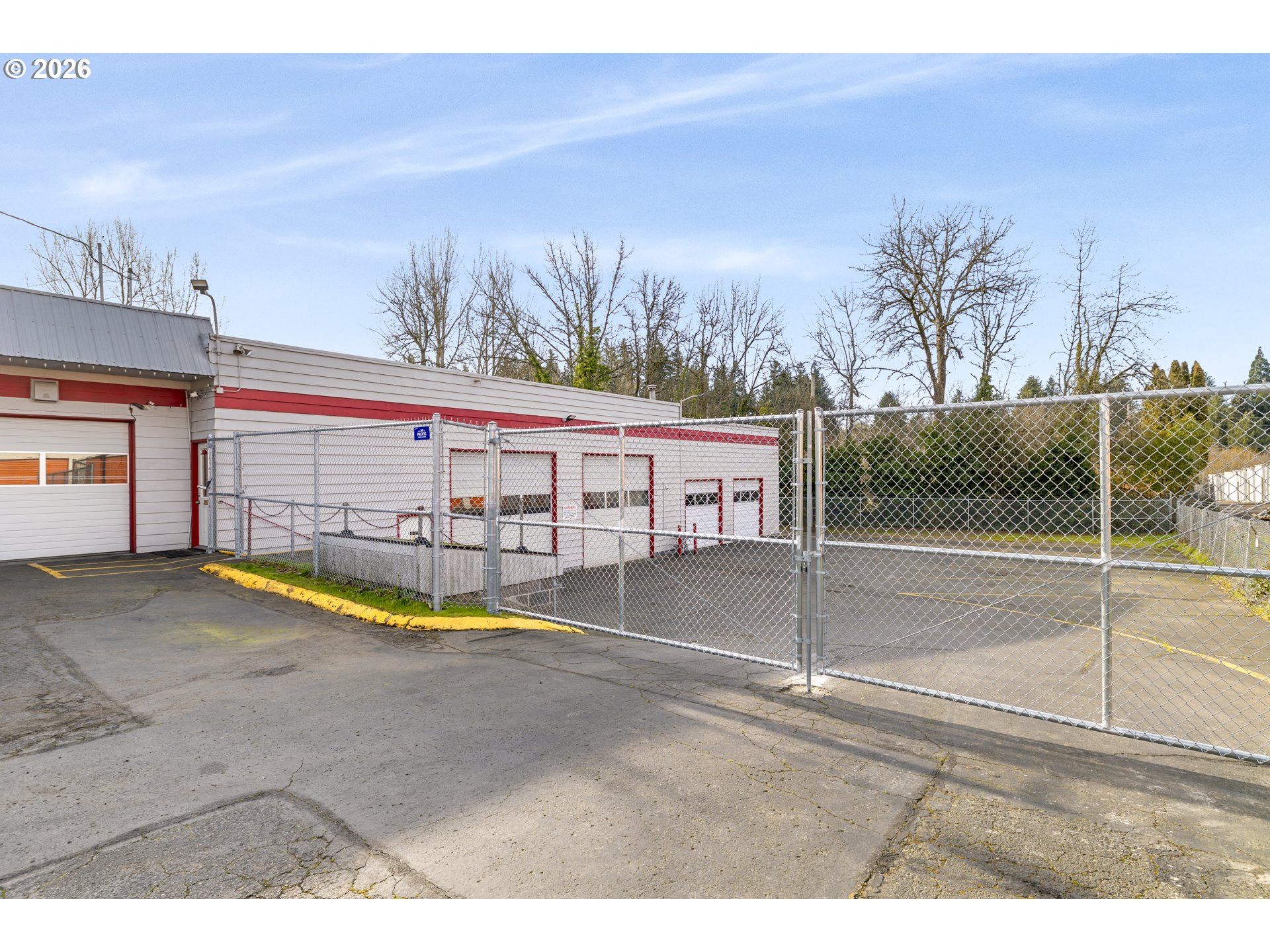 17627 SE MCLOUGHLIN BLVD