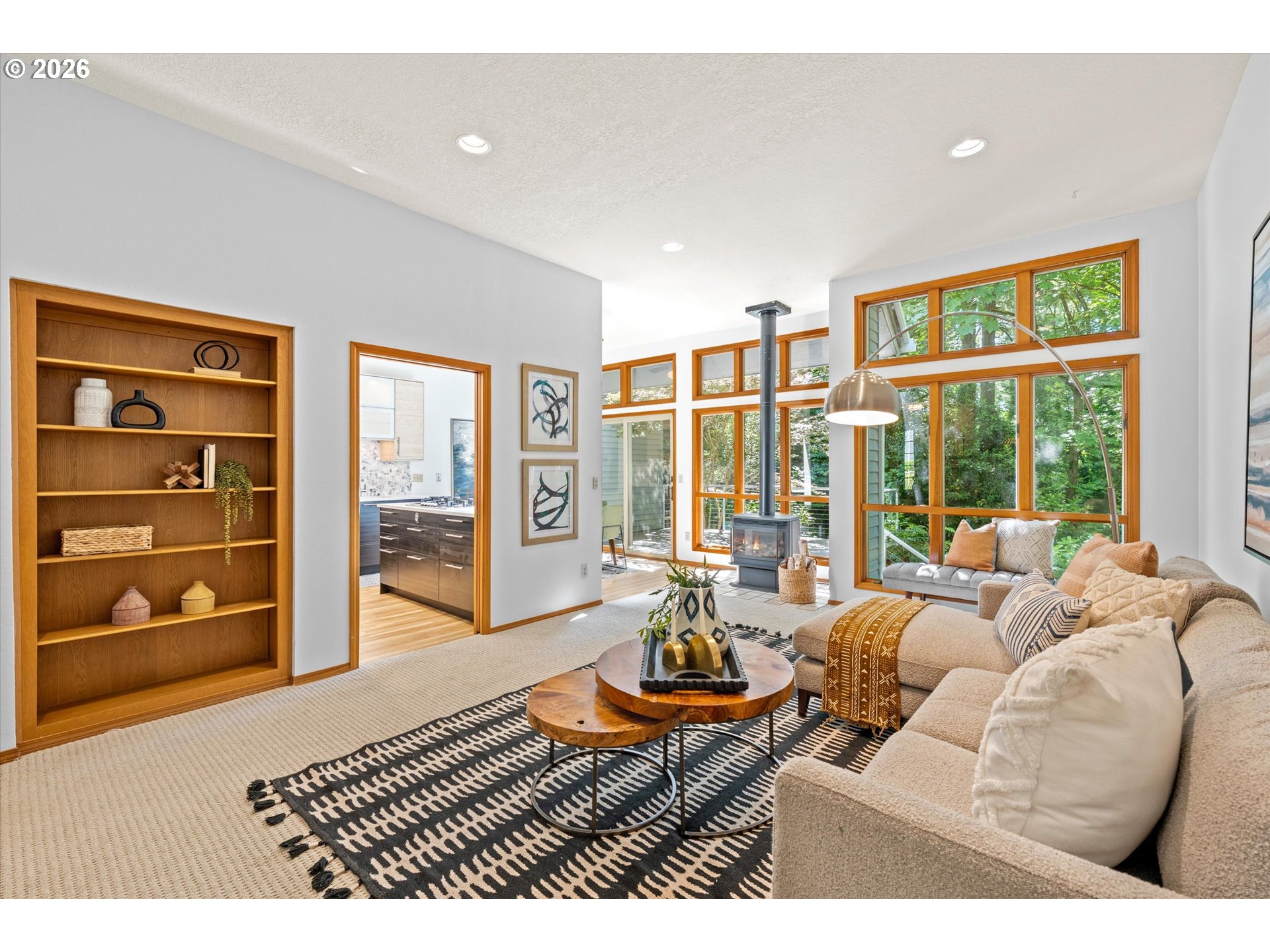 3484 DEVONSHIRE DR