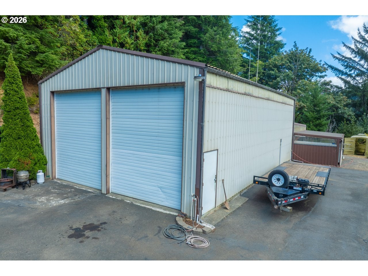 1124 LOWER SMITH RIVER RD
