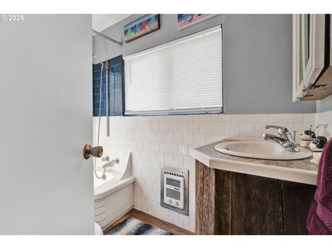 Tiny photo for 85131 Cloverdale Rd, Creswell, OR 97426 (MLS # 745452220)