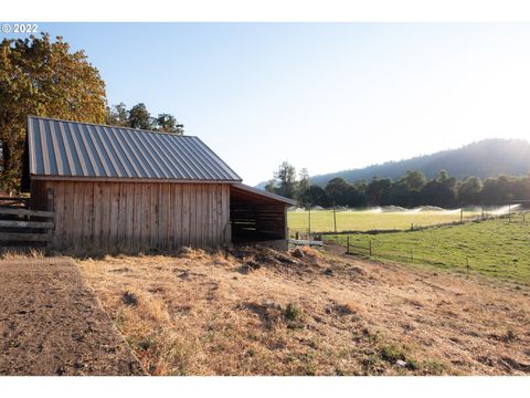 A home in Roseburg