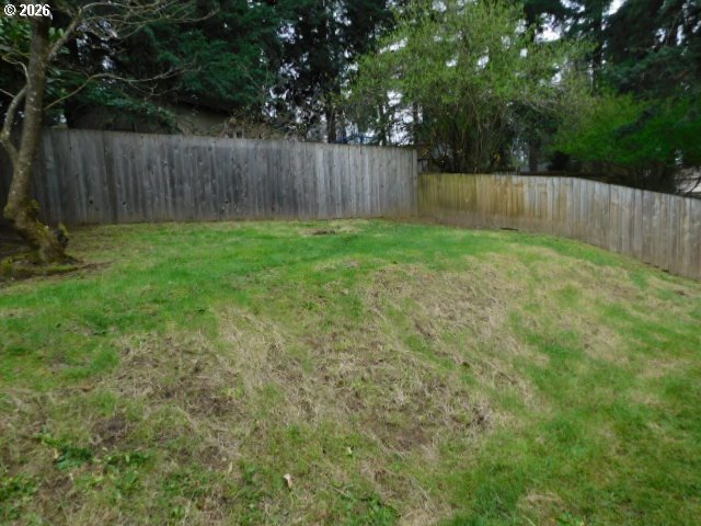 8621 SE STRAWBERRY LN