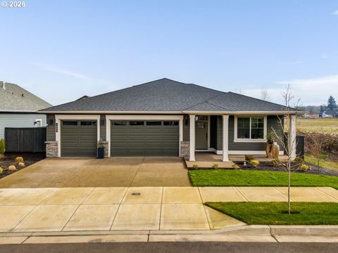 1804 S LOCUST ST Canby OR 97013