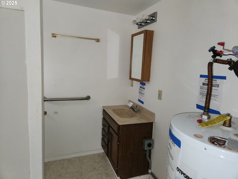 Tiny photo for 81029 Lost Creek Rd, Dexter, OR 97431 (MLS # 611692290)