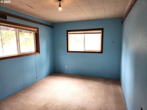 Tiny photo for 81029 Lost Creek Rd, Dexter, OR 97431 (MLS # 611692290)