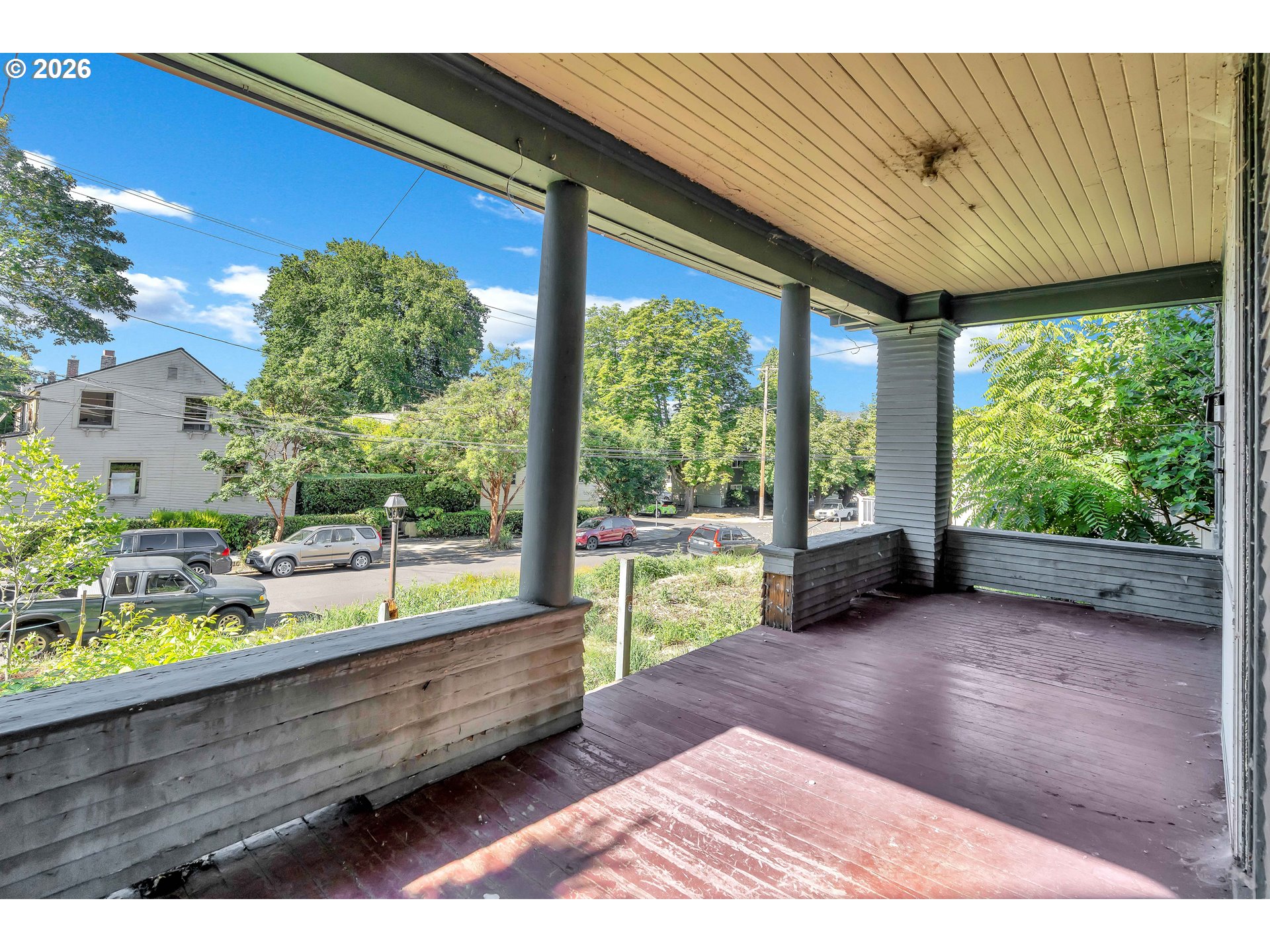 1515 SE MAIN ST