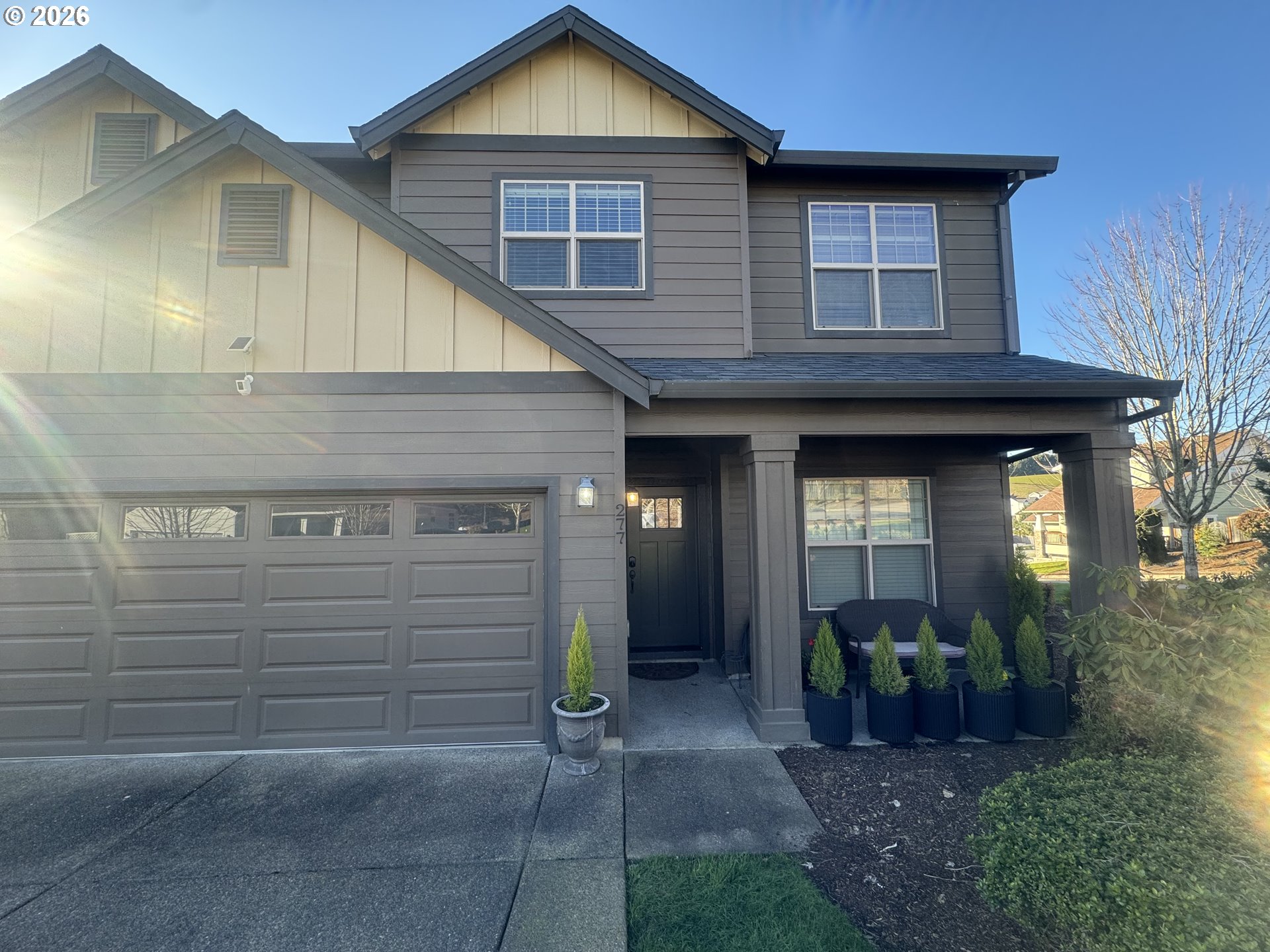 277 SW MT RAINIER ST