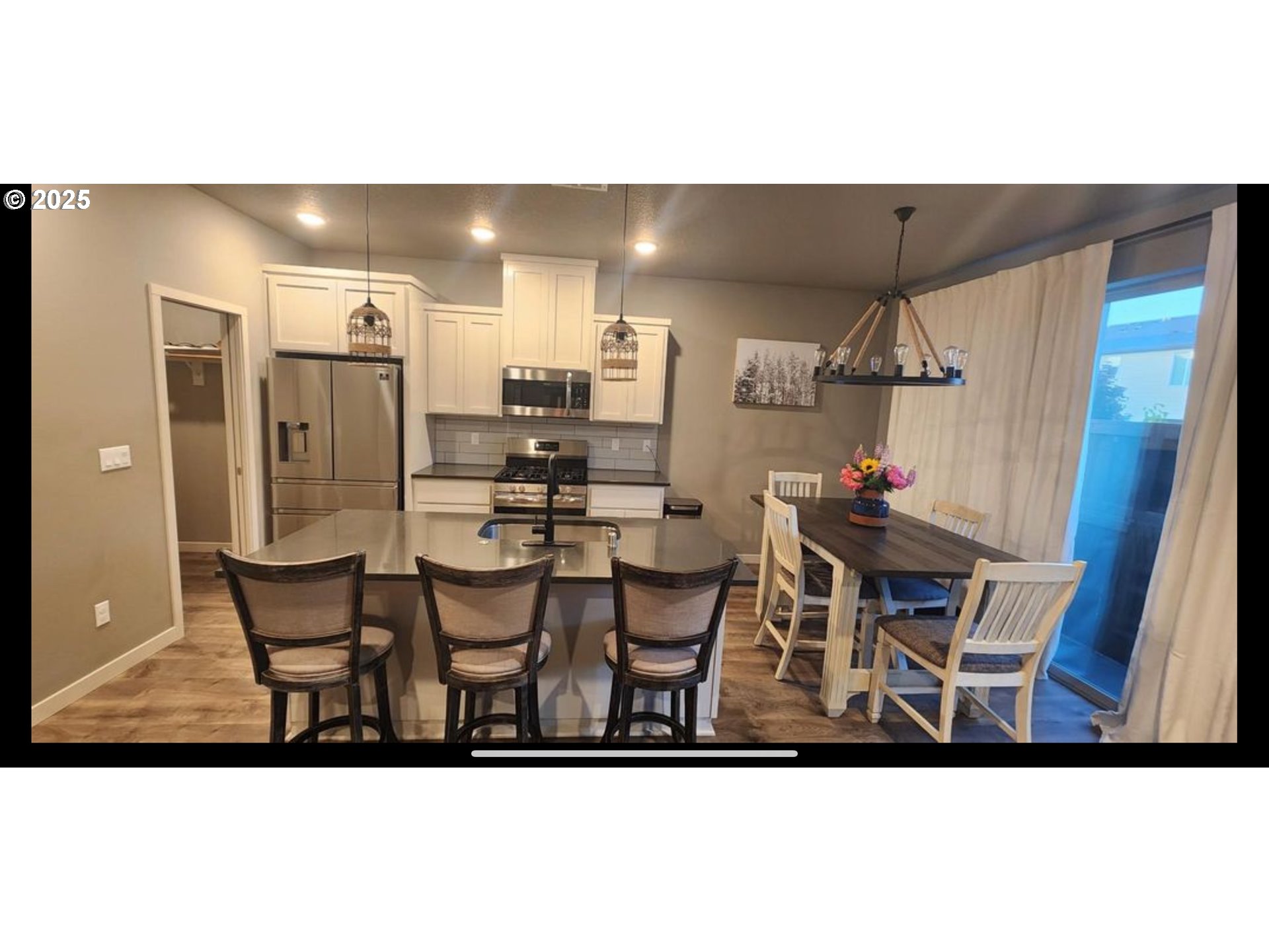 Vancouver, Washington 98682, United States, 3 Bedrooms Bedrooms, ,3 BathroomsBathrooms,Residential,Active,251794