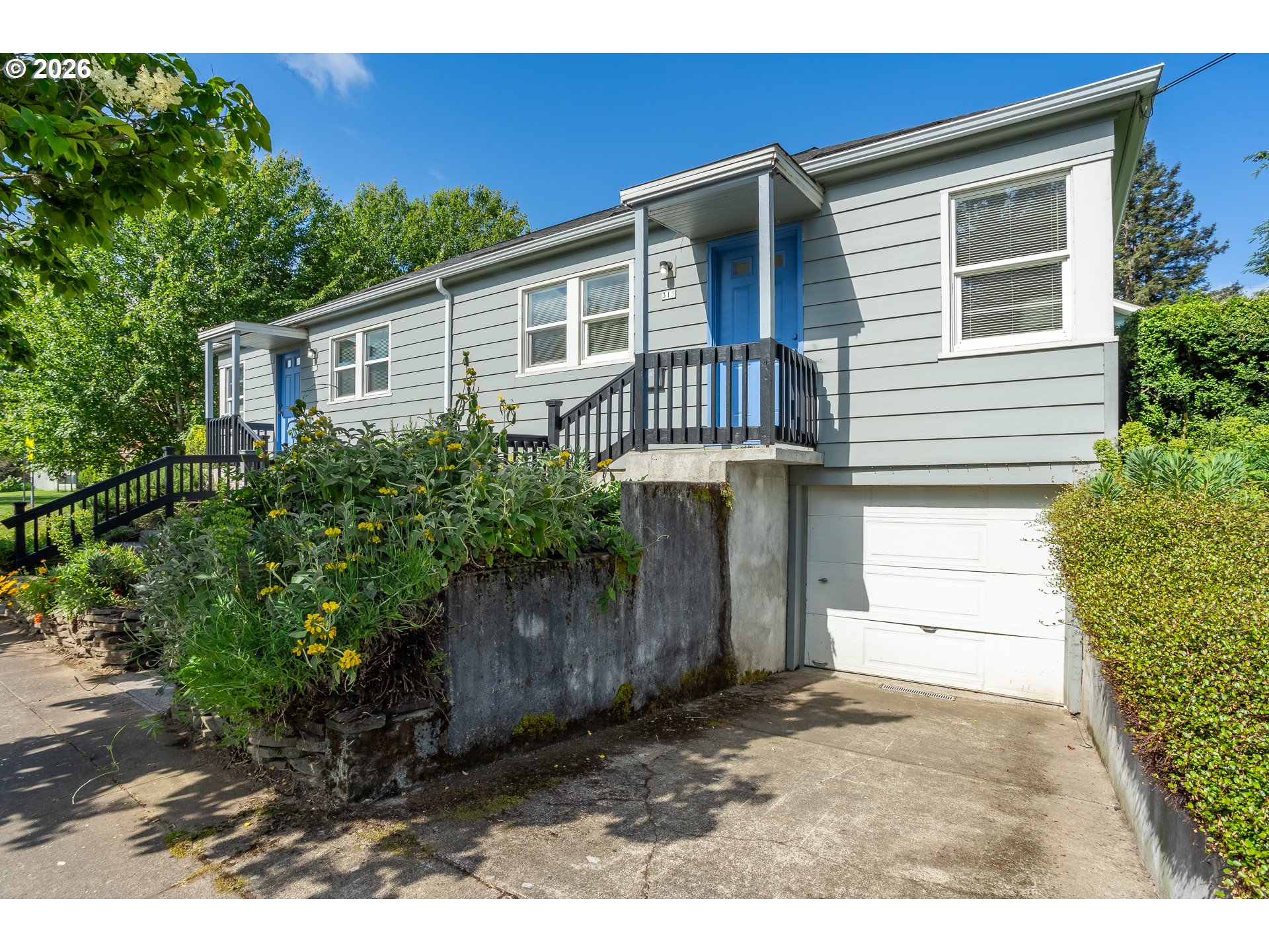 305 NE 26TH AVE