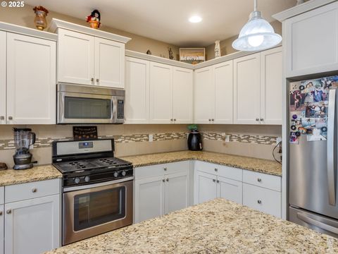 A home in Molalla