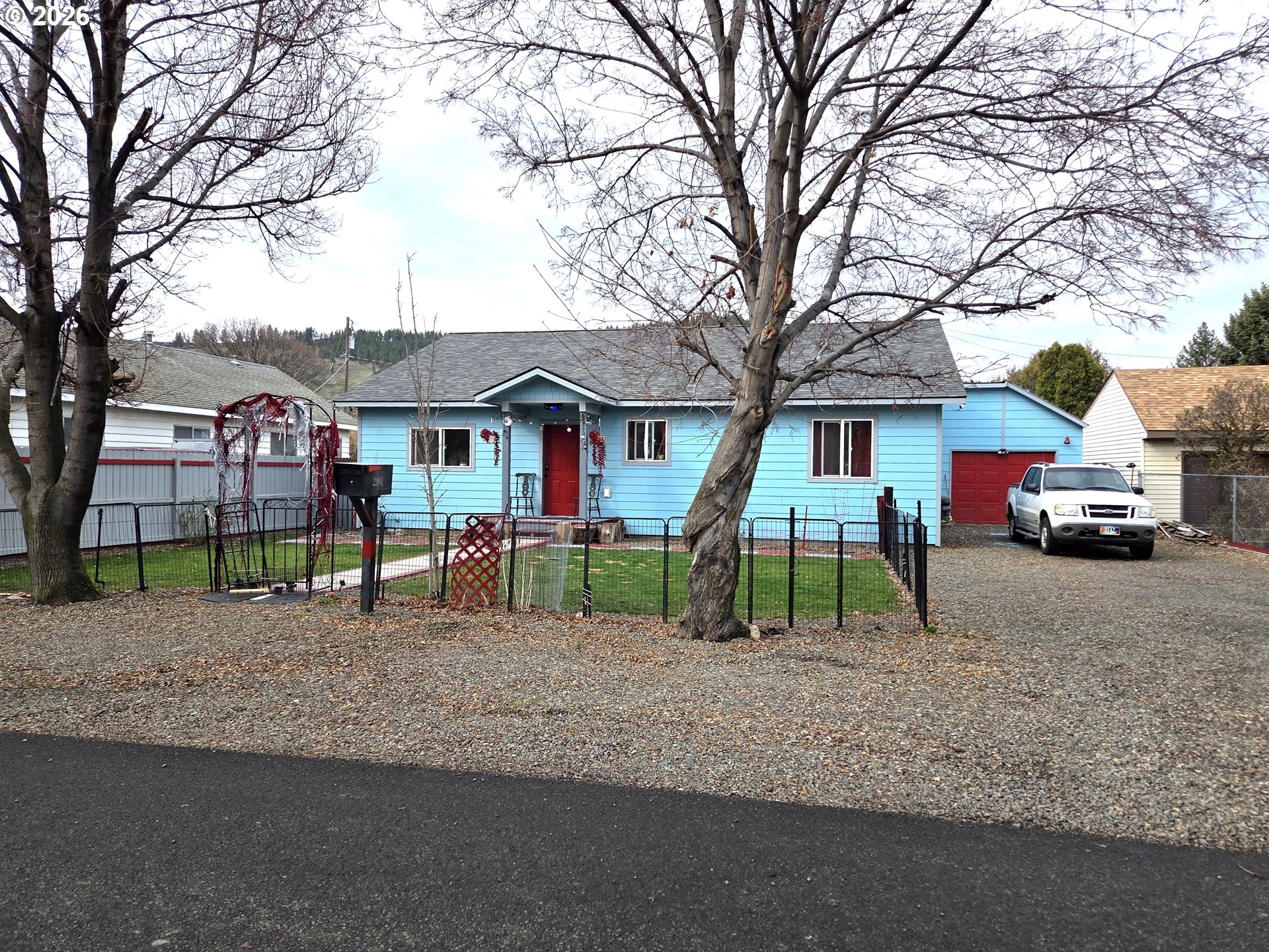 Photo 1 of 14 — 2904 N 3RD ST, La Grande, OR 97850