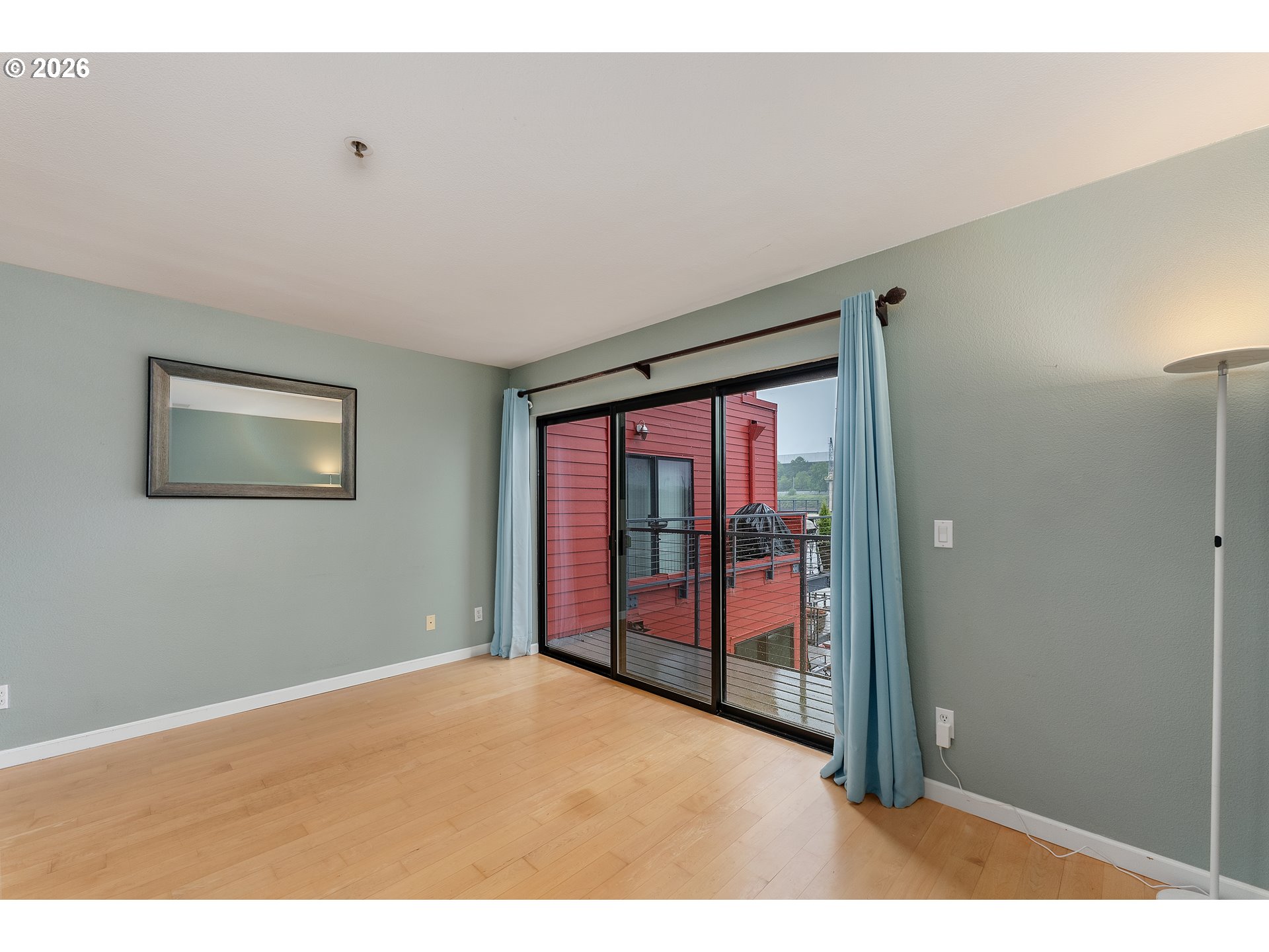 710 NW NAITO PKWY C12