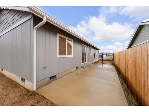 A home in Sutherlin