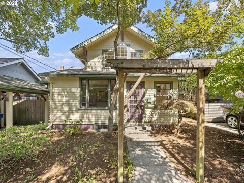 3917 SE TIBBETTS ST Portland OR 97202