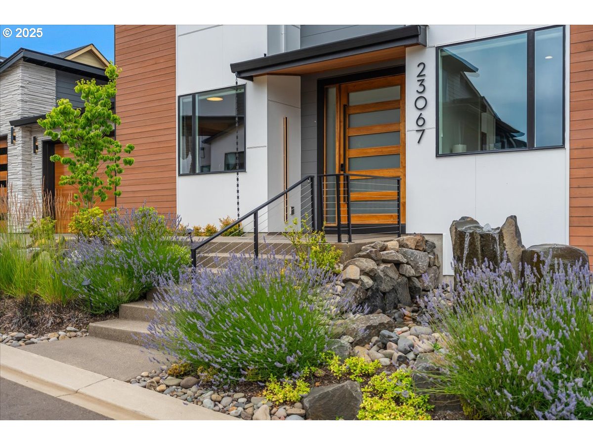 23067 SW CURRY RIDGE DR