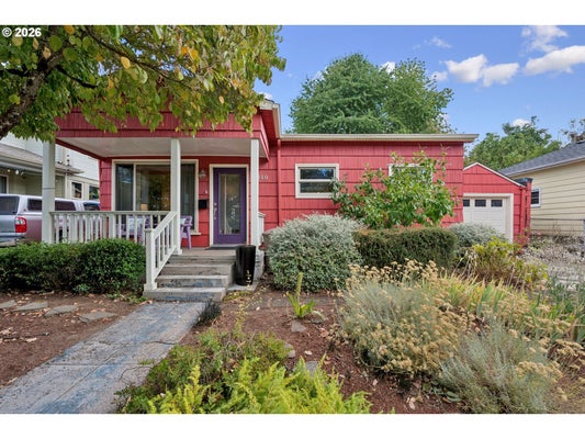 9040 N OSWEGO AVE, PORTLAND, OR 97203 - Image c9fa083ad1d856f429217b20da88ed1a/3263142776
