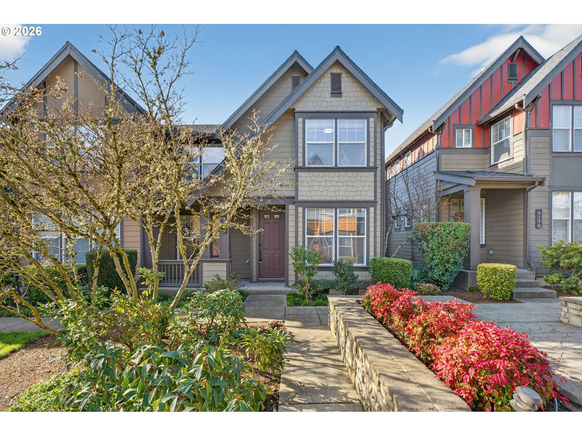 7147 NE STONEWATER ST