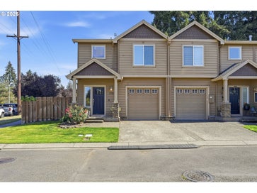 1738 N MANZANITA ST Canby OR 97013