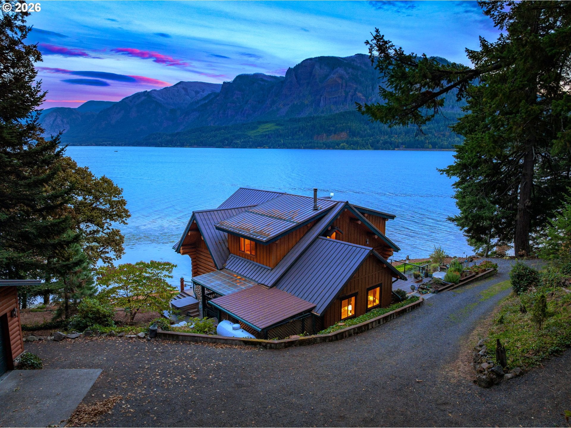 251 SPRAGUE LANDING RD