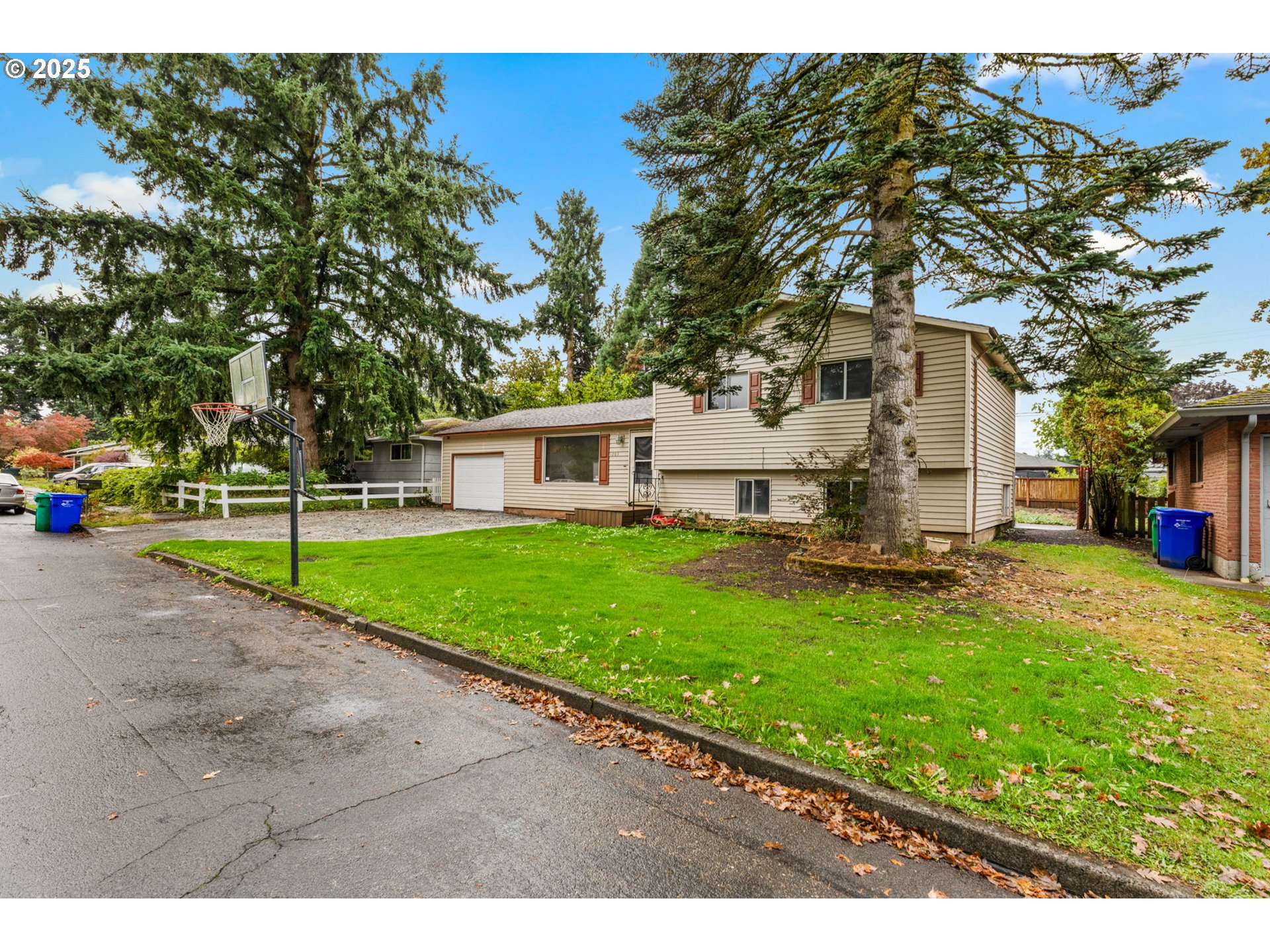 1203 NE 190TH PL