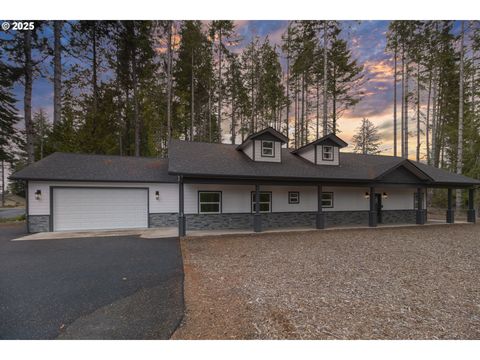 6018 Little Woahink DR Florence OR 97439