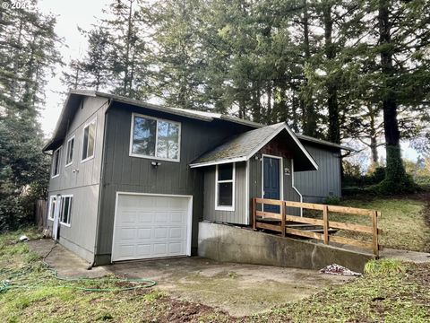 A home in Coos Bay