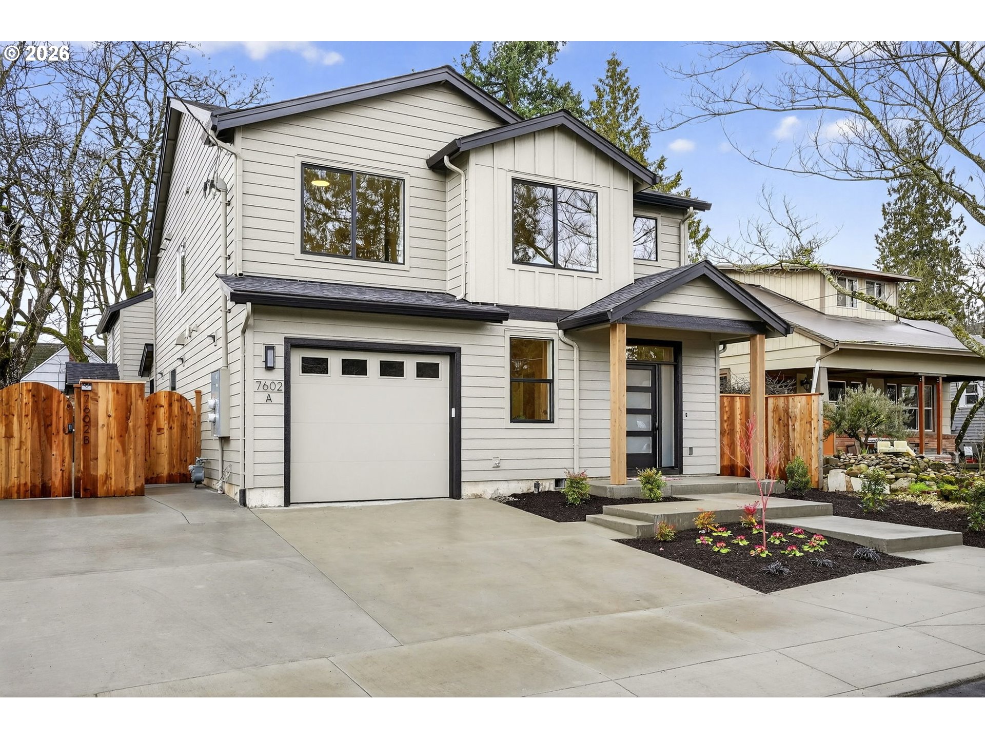 7602 SE CARLTON ST A