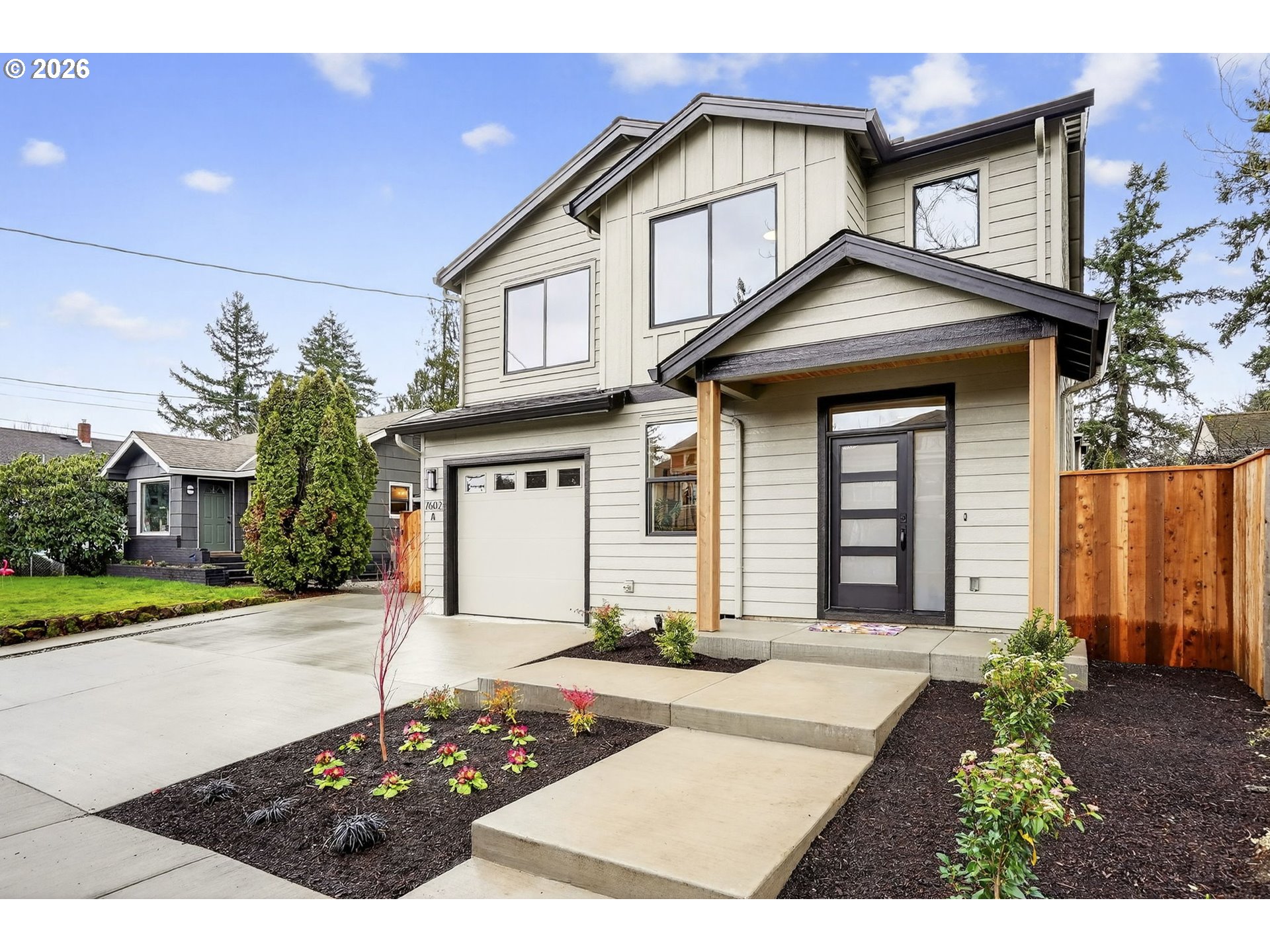 7602 SE CARLTON ST A