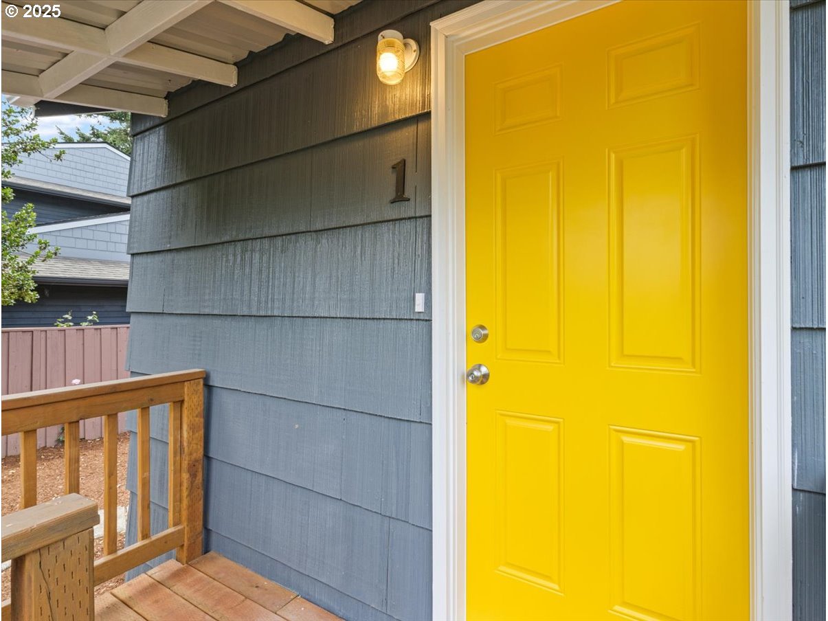 234 NE CLEVELAND AVE