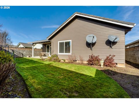 Tiny photo for 1237 Spyglass Ct, Creswell, OR 97426 (MLS # 114279483)