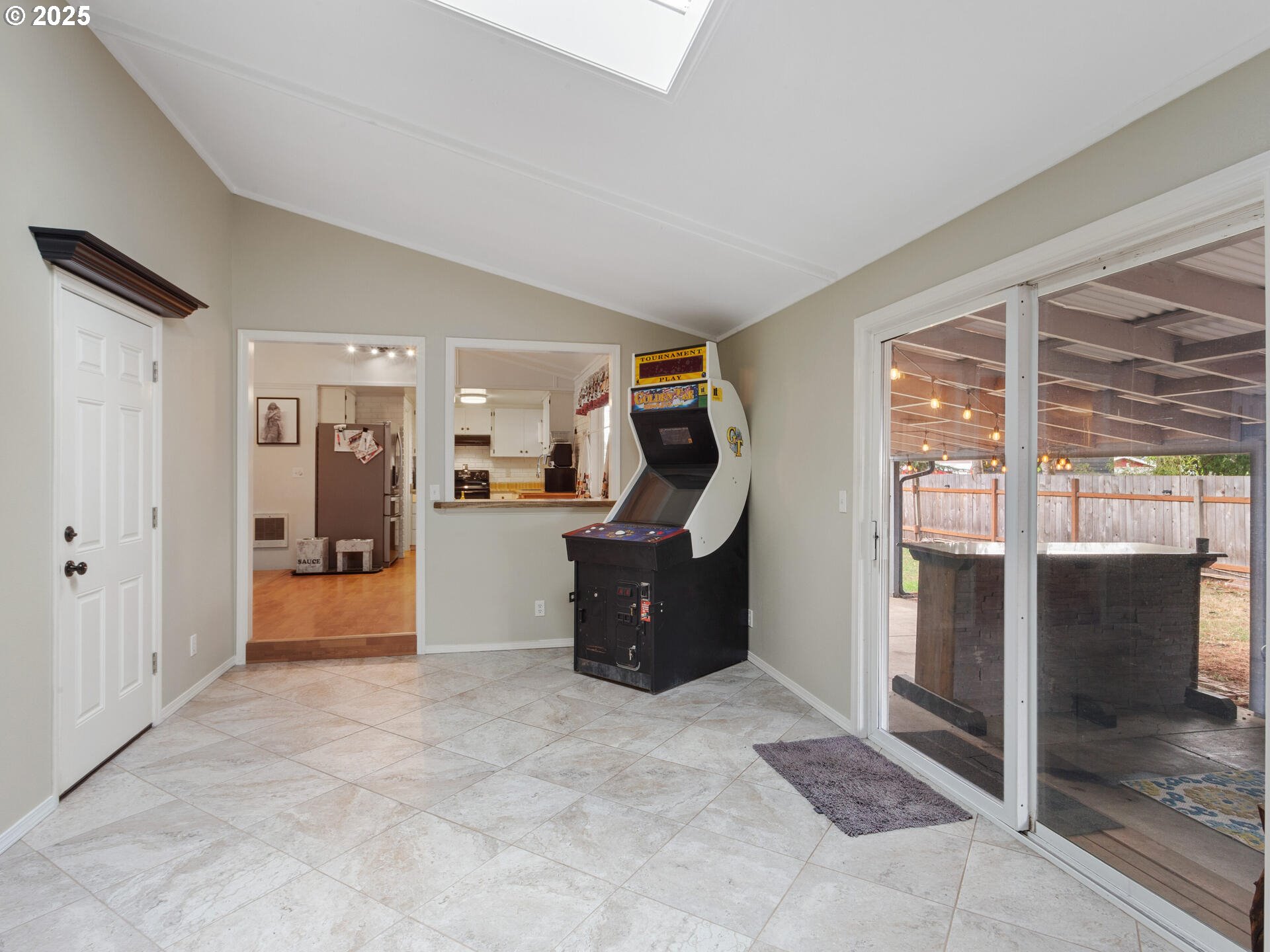 Vancouver, Washington 98662, United States, 3 Bedrooms Bedrooms, ,2 BathroomsBathrooms,Residential,Active,222633