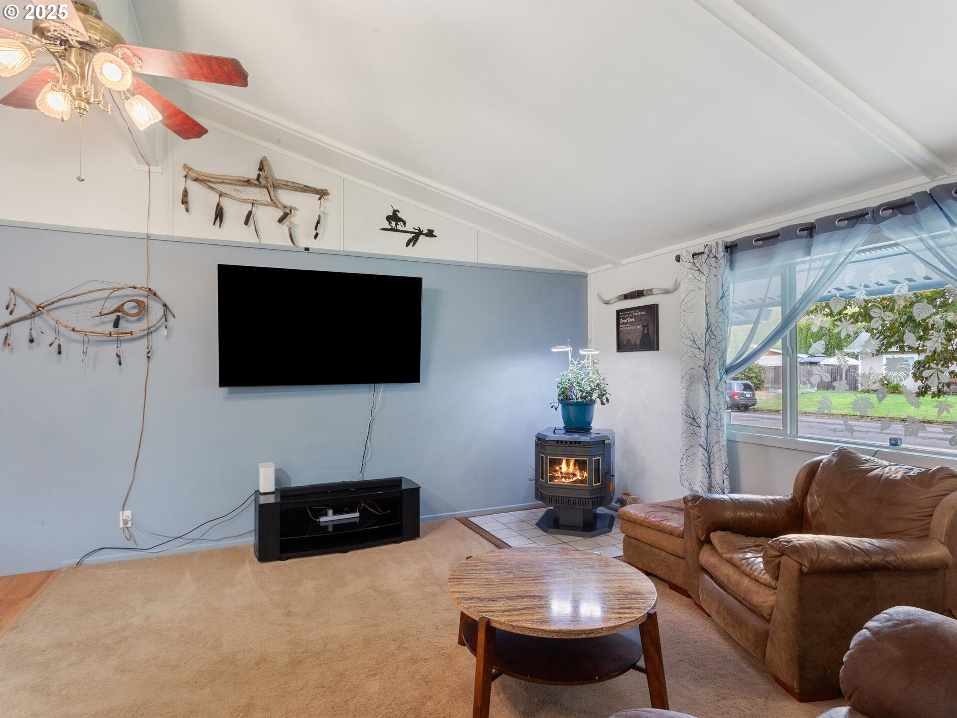 Vancouver, Washington 98662, United States, 3 Bedrooms Bedrooms, ,2 BathroomsBathrooms,Residential,Active,222633