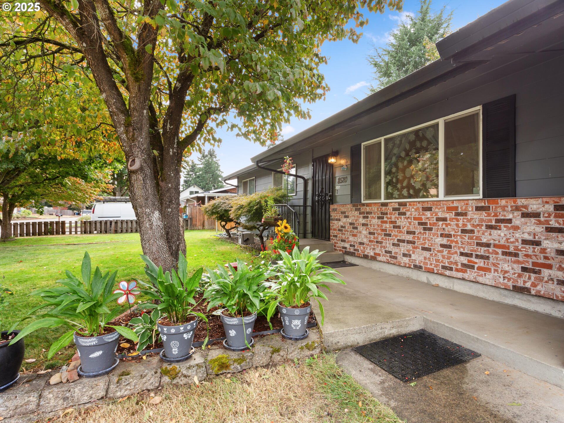 Vancouver, Washington 98662, United States, 3 Bedrooms Bedrooms, ,2 BathroomsBathrooms,Residential,Active,222633