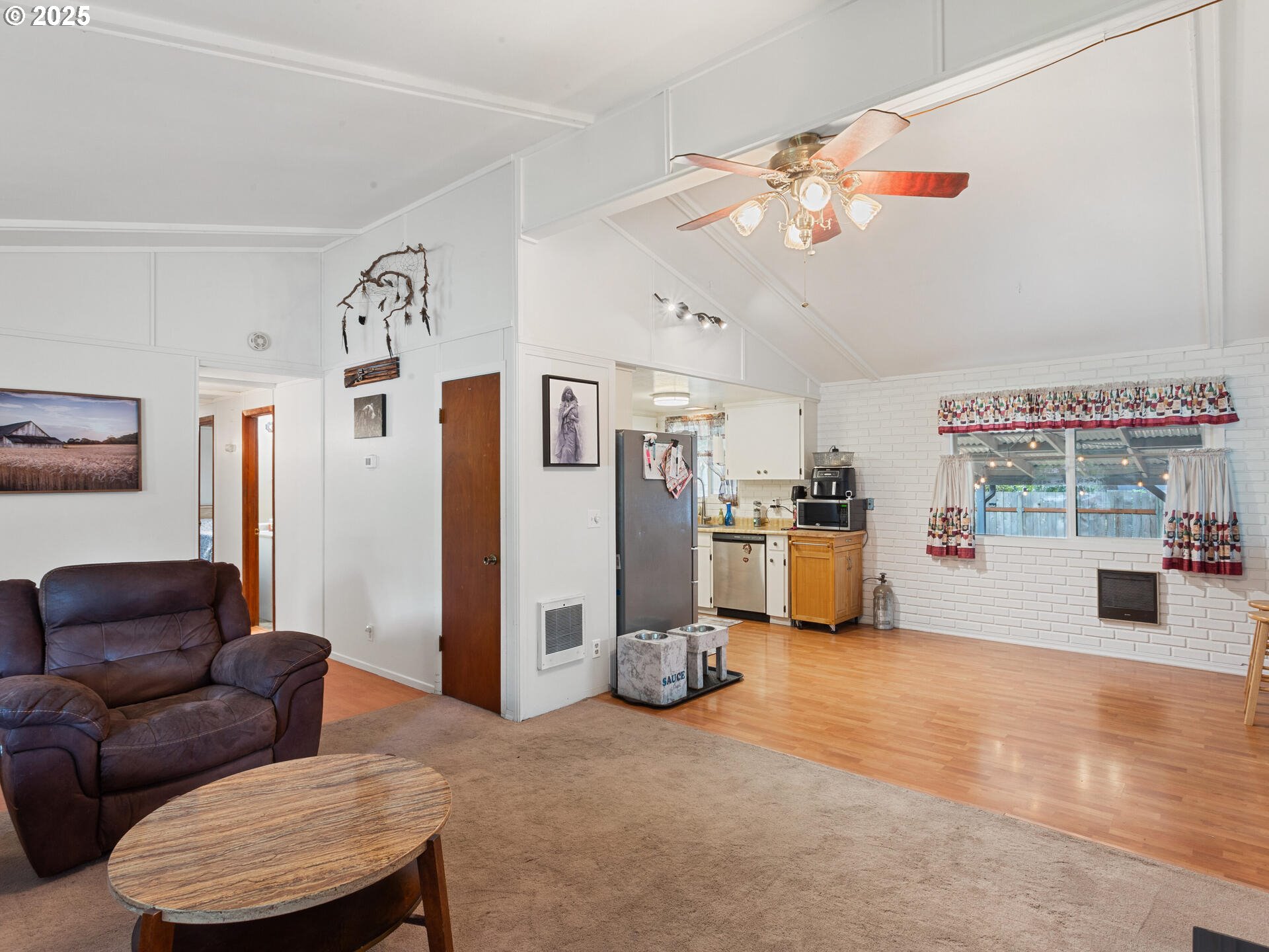 Vancouver, Washington 98662, United States, 3 Bedrooms Bedrooms, ,2 BathroomsBathrooms,Residential,Active,222633