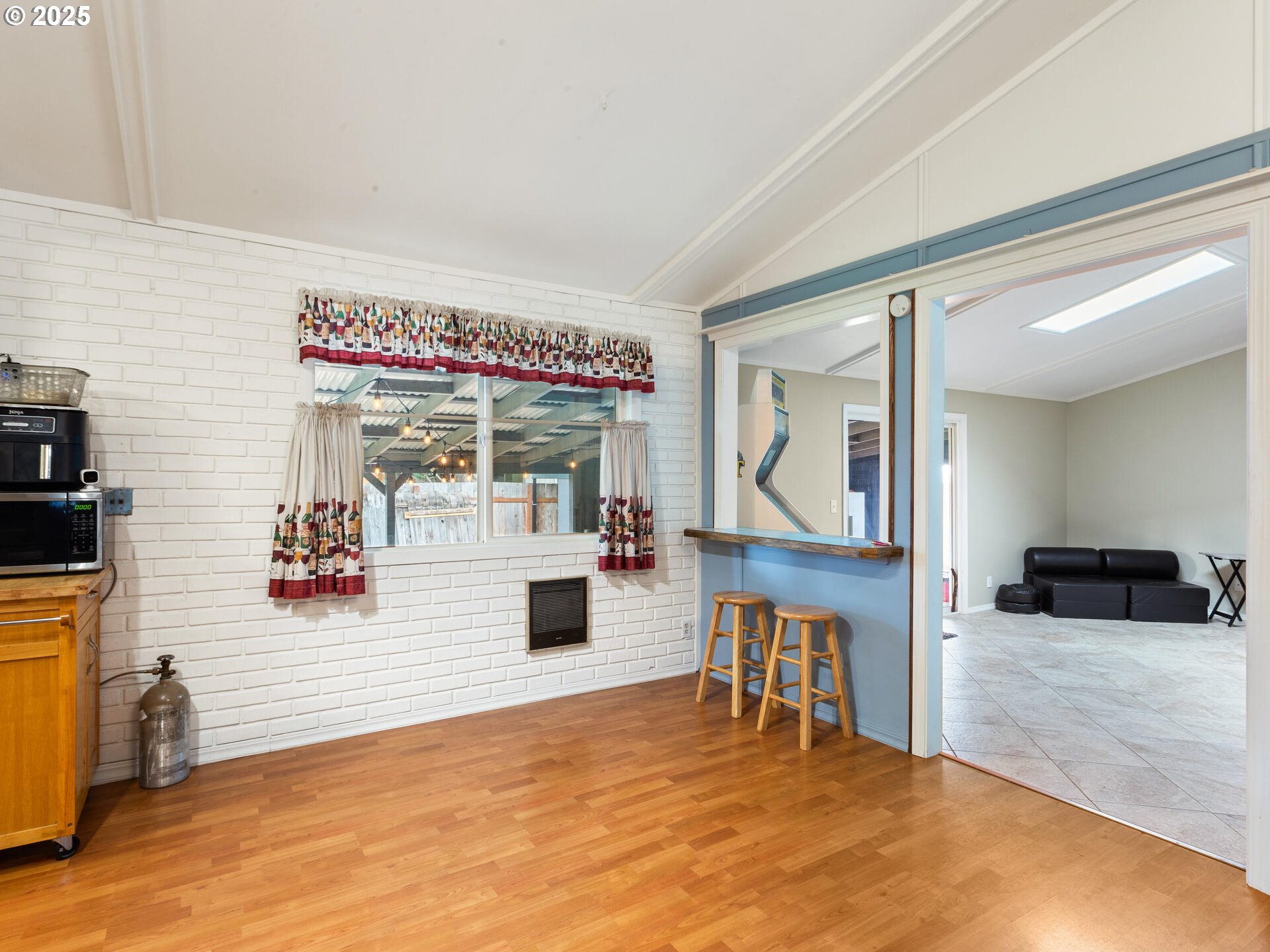 Vancouver, Washington 98662, United States, 3 Bedrooms Bedrooms, ,2 BathroomsBathrooms,Residential,Active,222633