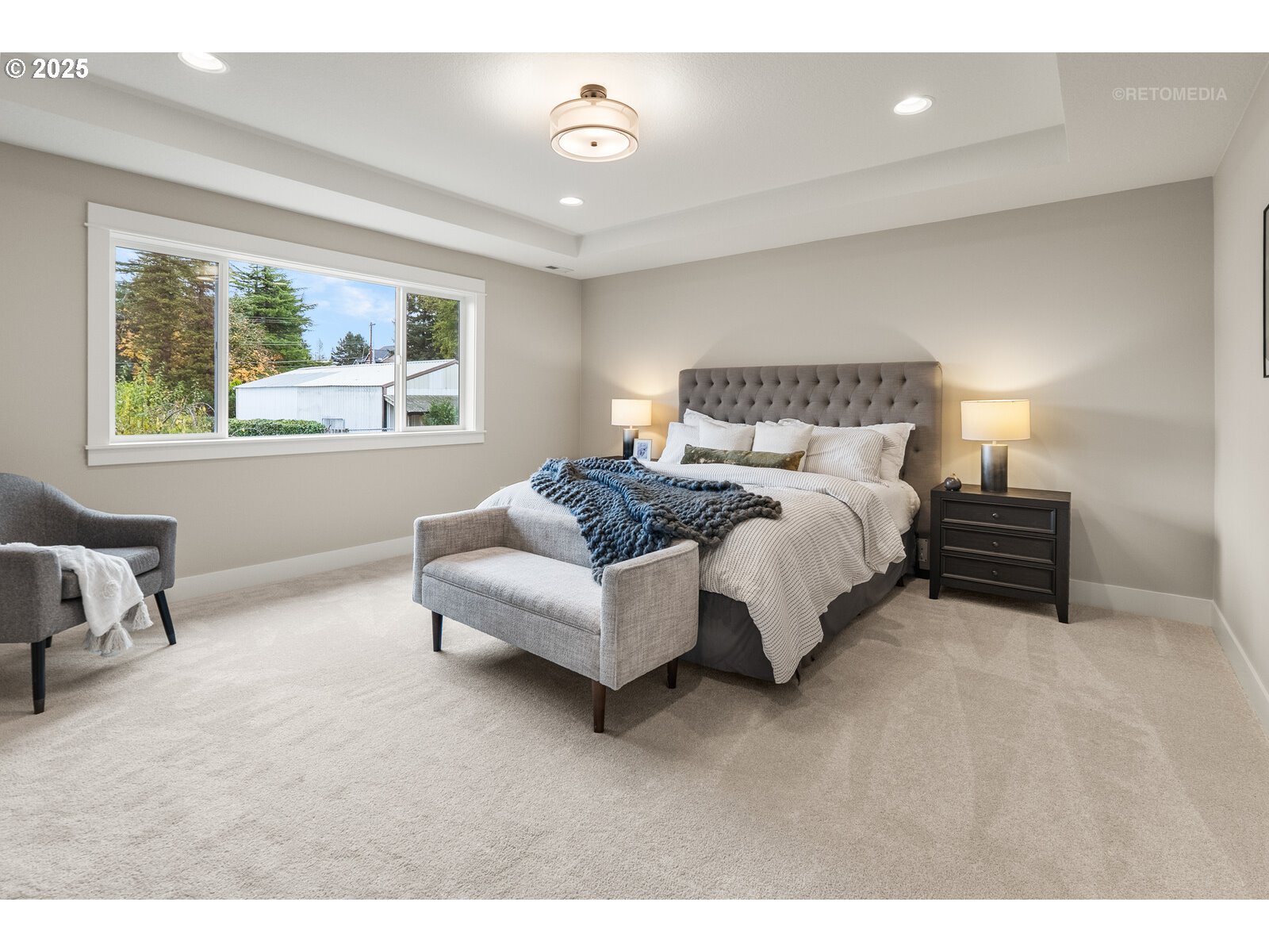 Beaverton, Oregon 97006, United States, 4 Bedrooms Bedrooms, ,3 BathroomsBathrooms,Residential,Active,241116