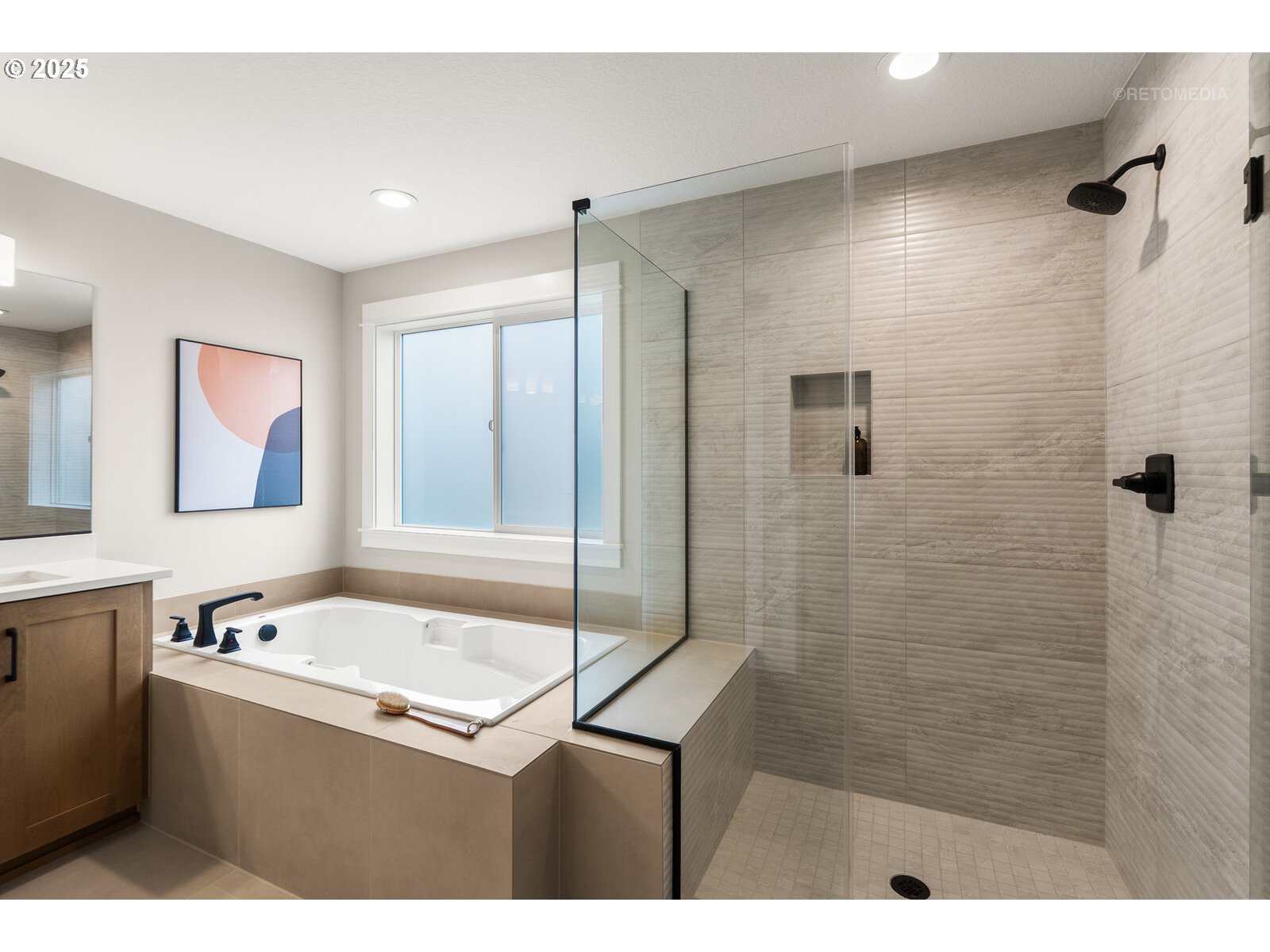 Beaverton, Oregon 97006, United States, 4 Bedrooms Bedrooms, ,3 BathroomsBathrooms,Residential,Active,241116