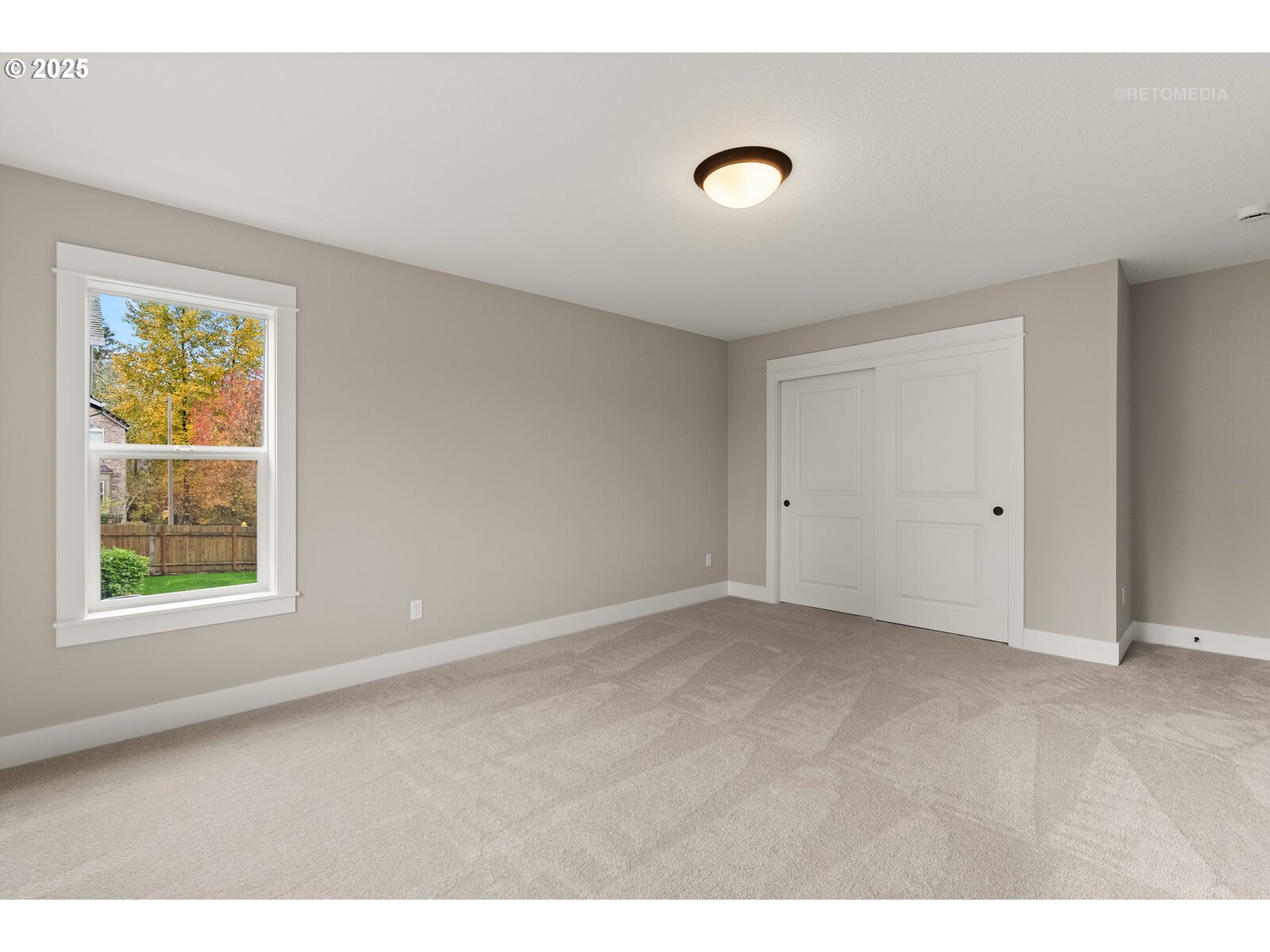 Beaverton, Oregon 97006, United States, 4 Bedrooms Bedrooms, ,3 BathroomsBathrooms,Residential,Active,241116