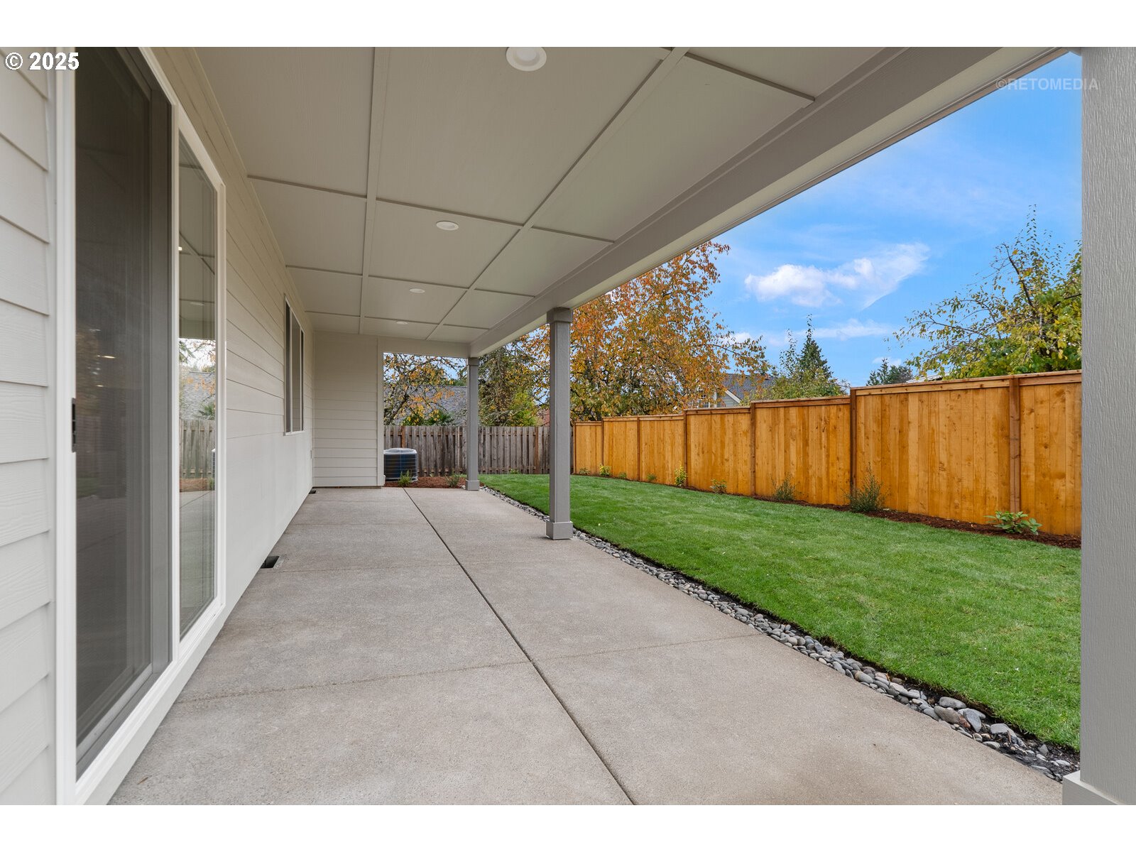 Beaverton, Oregon 97006, United States, 4 Bedrooms Bedrooms, ,3 BathroomsBathrooms,Residential,Active,241116