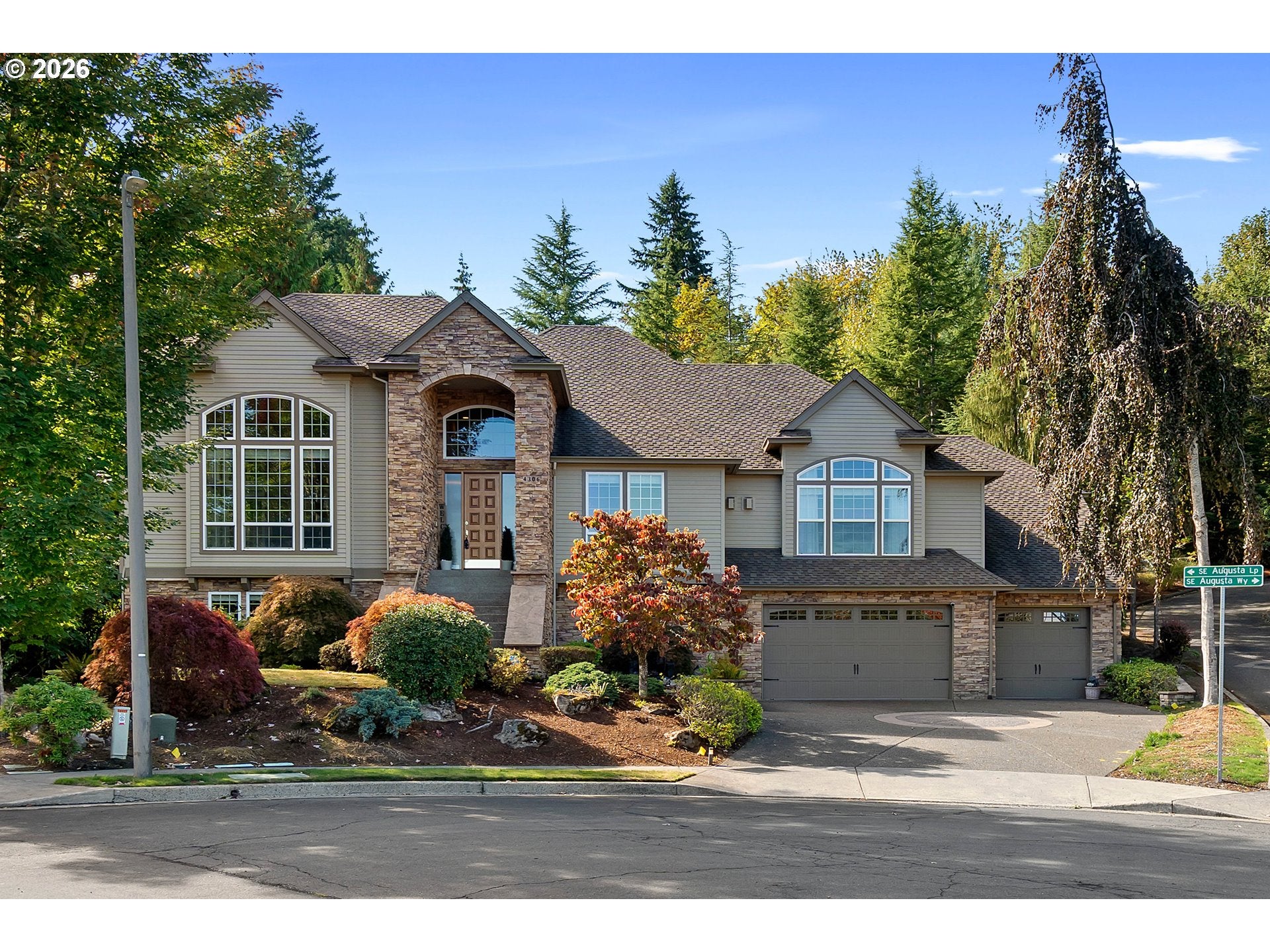 4306 SE AUGUSTA LOOP