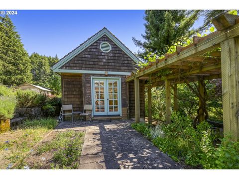 A home in Cottage Grove