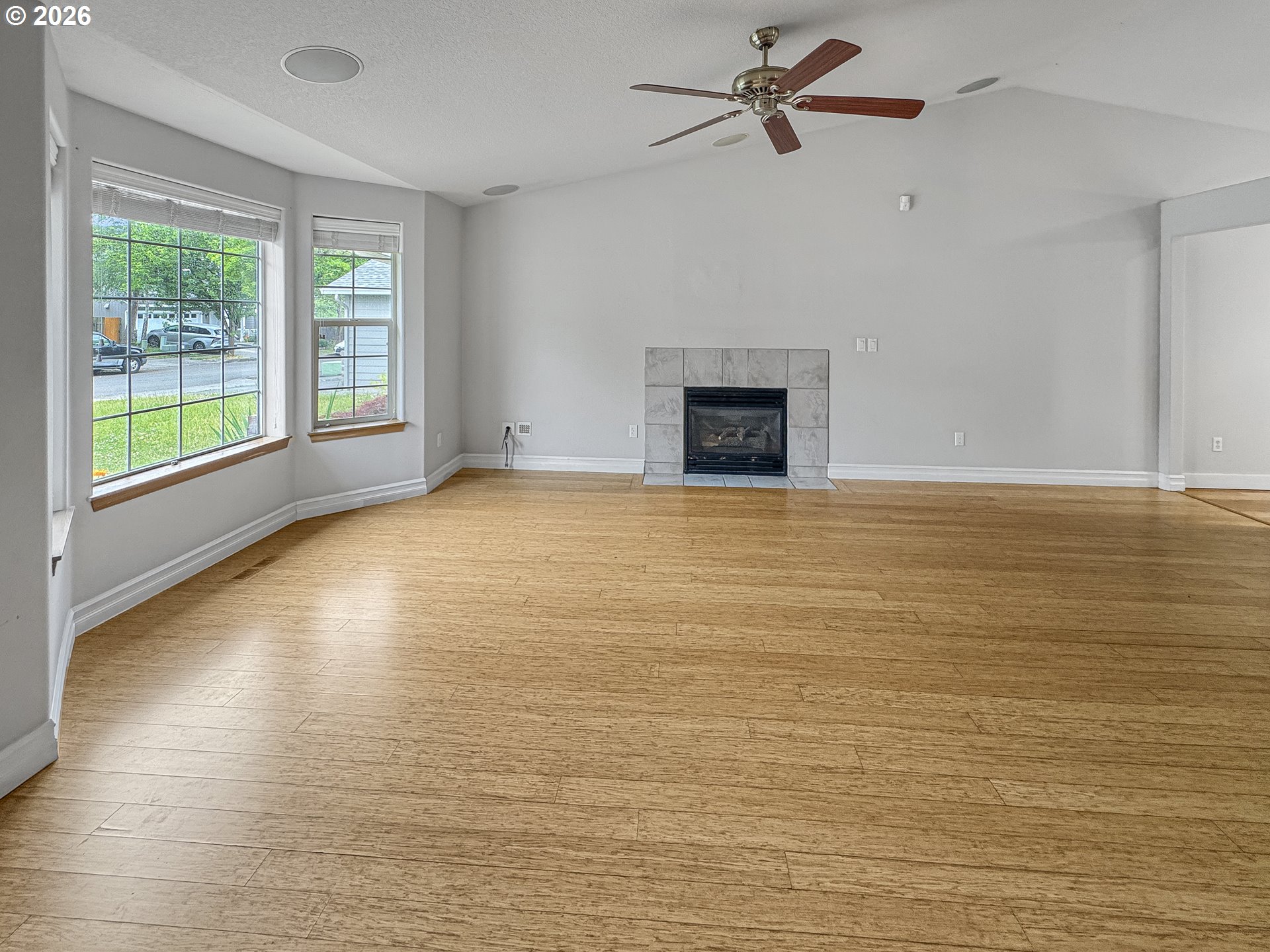5209 NE 25TH PL