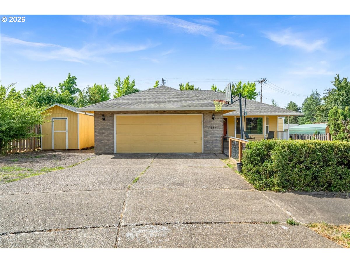 250 FOREST PL