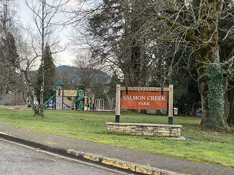 Tiny photo for 48433 Jasper Dr, Oakridge, OR 97463 (MLS # 559975156)