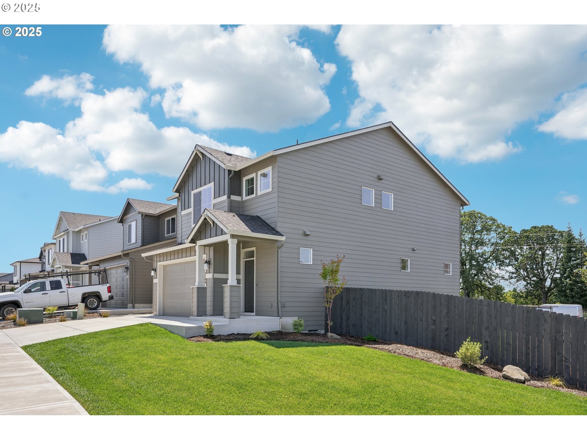 2144 NW 18TH AVE