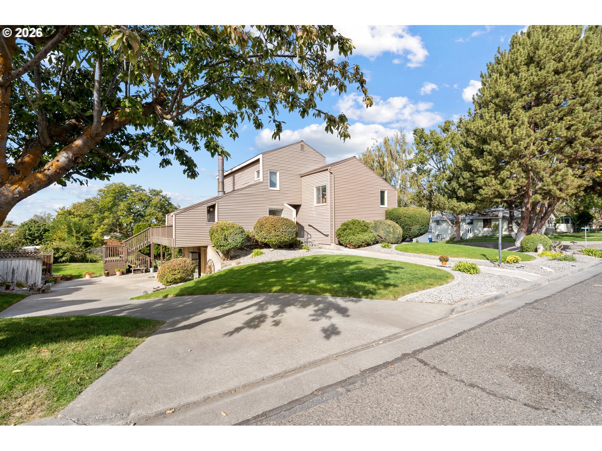 495 NW 9TH ST