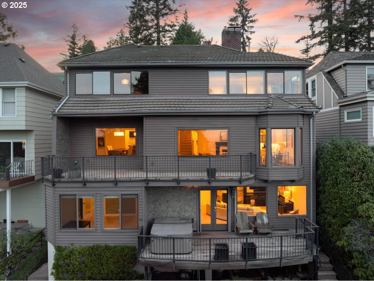 2869 SW CHAMPLAIN DR